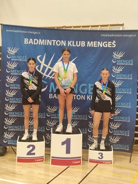 1. Mladinski turnir Li-Ning lige - Mengeš Šest medalj in eno četrto mesto (5)